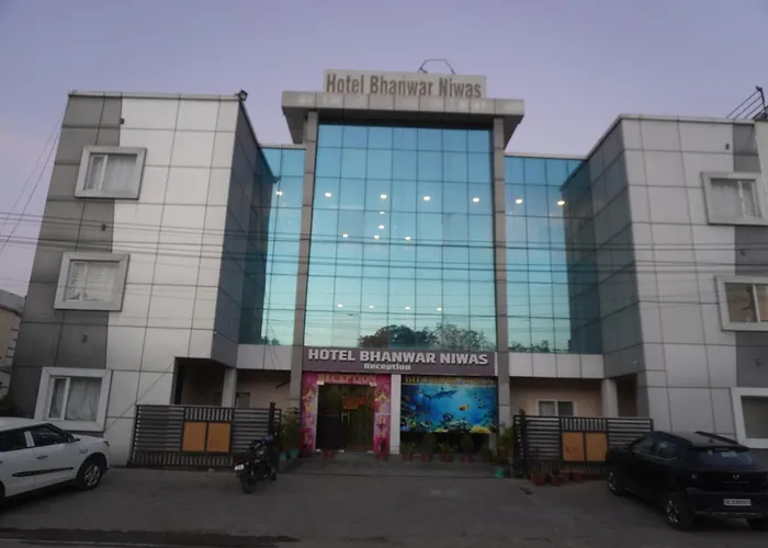 Hotel Bhanwar Niwas Jaipur